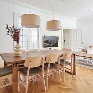 large-cozy-apartment-in-relaxing-neighbourhood.copenhagenhotelselect.com/